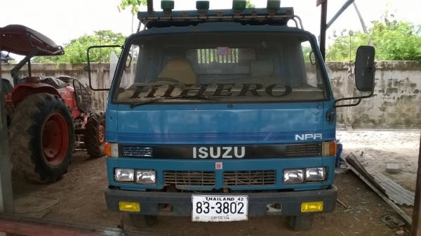 ขาย 6 ล้อดั้ม NPR เครื่อง 4BD1 115 แรงม้า เกียร์ร็อคกี้ คัสซีสวยตลอดเส้น เฟืองท้าย F พวงมาลัยพาวเวอร์ ทะเบียนพร้อมโอน