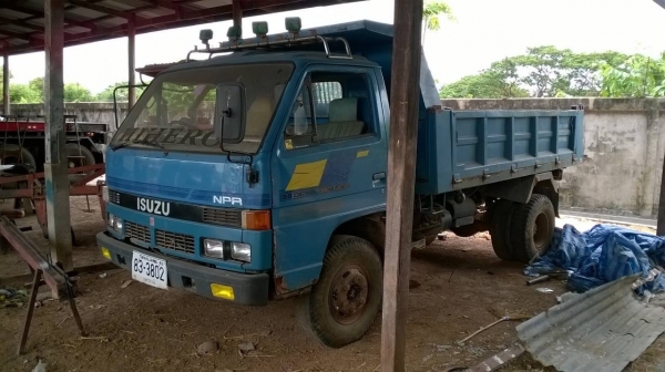 ขาย 6 ล้อดั้ม NPR เครื่อง 4BD1 115 แรงม้า เกียร์ร็อคกี้ คัสซีสวยตลอดเส้น เฟืองท้าย F พวงมาลัยพาวเวอร์ ทะเบียนพร้อมโอน