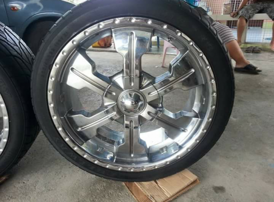 ขอบ22  ถูกๆๆ  ใส่กระบะ6รู พร้อมยาง