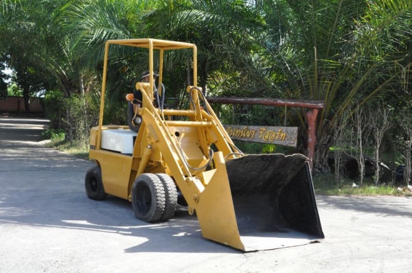 ขายรถตัก TCM SG10N3 สวยเดิมจากญี่ปุ่น ยังไม่เคยใช้ในไทย 125,000เท่านั้น!!