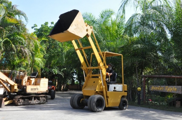 ขายรถตัก TCM SG10N3 สวยเดิมจากญี่ปุ่น ยังไม่เคยใช้ในไทย 125,000เท่านั้น!!