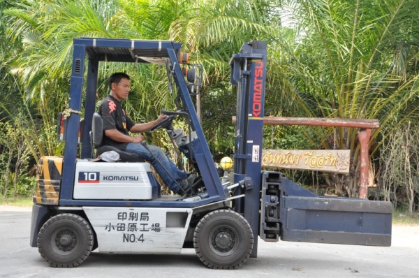 ขายFORKLIFT KOMATSU Fg10-15(1ตัน)งาหนีบ สวยเดิมจากญี่ปุ่น ยังไม่เคยใช้ในไทย 125,000เท่านั้น!!