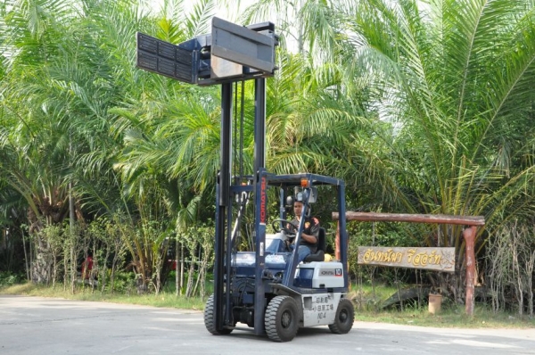 ขายFORKLIFT KOMATSU Fg10-15(1ตัน)งาหนีบ สวยเดิมจากญี่ปุ่น ยังไม่เคยใช้ในไทย 125,000เท่านั้น!!