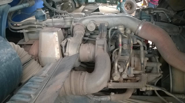 ขาย HINO MEGA 320 ปี 48 มีระบบลากพ่วง เครื่องเดิม เกียร์เดิม คัสซีสวยตลอดเส้น ช่วงล่างแน่น แอร์เย็น ทะเบียนพร้อมโอน