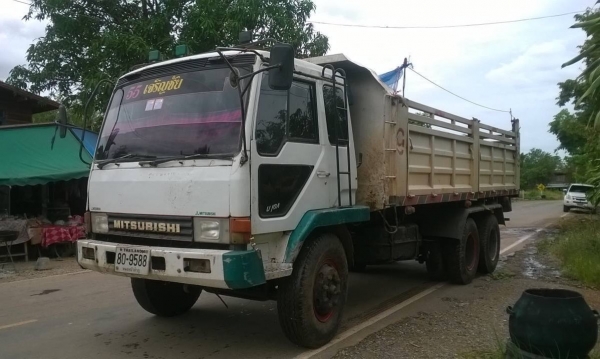 ขายไอ้หลง FN527M-A เครื่อง 6D16 195 แรงม้า เกียร์ 10 สปีด คัสซีสวยตลอดเส้น แอร์เย็นเฉียบ ช่วงล่างสาแหรกเฉียง ยางเต็ม ทะเบียนเต็มพร้อมโอนครับ