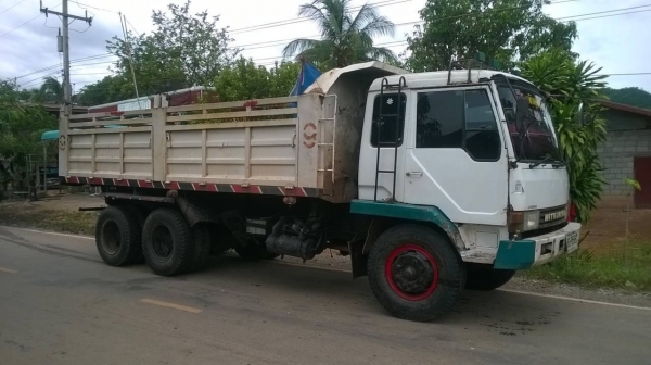 ขายไอ้หลง FN527M-A เครื่อง 6D16 195 แรงม้า เกียร์ 10 สปีด คัสซีสวยตลอดเส้น แอร์เย็นเฉียบ ช่วงล่างสาแหรกเฉียง ยางเต็ม ทะเบียนเต็มพร้อมโอนครับ