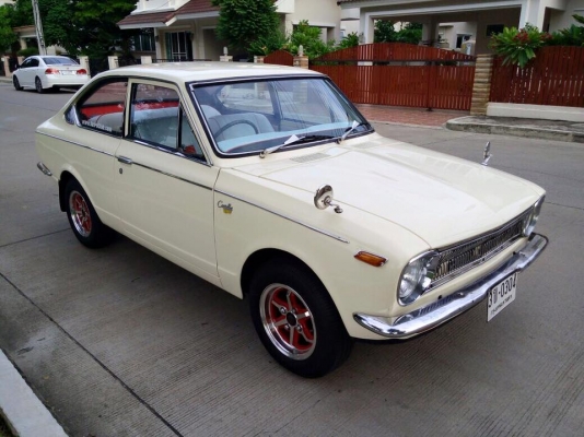 Toyota classic car corolla ke15 sprinter คูเป้ 2ประตู Toyota classic car corolla ke15 sprinter คูเป้ 2ประตู