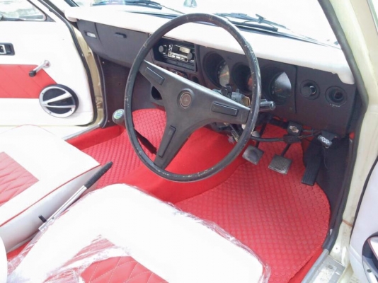 Toyota classic car corolla ke15 sprinter คูเป้ 2ประตู Toyota classic car corolla ke15 sprinter คูเป้ 2ประตู