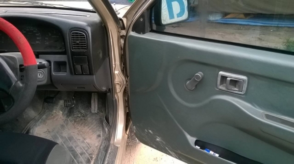 ขาย NISSAN BIG M ปี 1998/2541 เครื่อง TD27 จอโค้ง แอร์เย็น พวงมาลัยพาวเวอร์ ทะเบียนเต็มพร้อมโอน ต้องเก็บฝากระโปรงกับกันชน