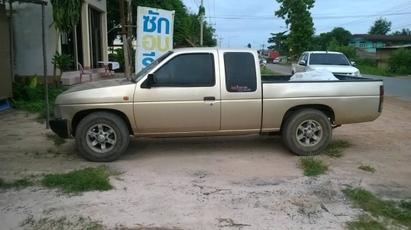 ขาย NISSAN BIG M ปี 1998/2541 เครื่อง TD27 จอโค้ง แอร์เย็น พวงมาลัยพาวเวอร์ ทะเบียนเต็มพร้อมโอน ต้องเก็บฝากระโปรงกับกันชน