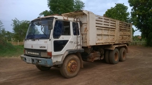 ขายไอ้หลง FN527M-TD4274 เครื่อง 6D16 195 แรงม้า เกียร์ 10 สปีด คัสซีสวยตลอดเส้น เบรคใหญ่ เพลาบุ๋ม ทะเบียนพร้อมโอนครับ