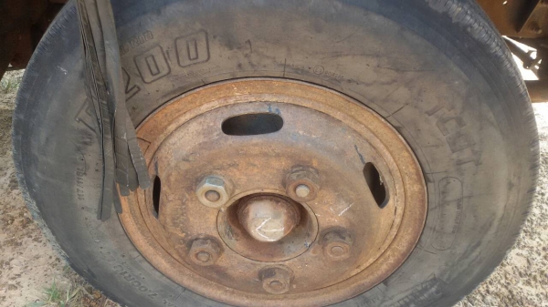 หกล้อ อีซูซุ NKR110 รถห้างเกียร์สั้น สภาพพร้อมใช้งาน ทะเบียน ม.79 แจ้งเกิดทั่วได้ไทย