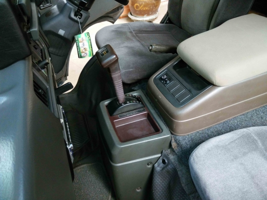 ขายรถตู้ Mitsubishi L300 เครื่อง3S เกียร์ออโต้ ติดแก๊สแล้ว สภาพพร้อมใช้ครับ ขายรถตู้ Mitsubishi L300 เครื่อง3S เกียร์ออโต้ ติดแก๊สแล้ว สภาพพร้อมใช้ครับ