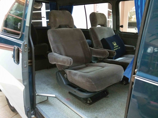 ขายรถตู้ Mitsubishi L300 เครื่อง3S เกียร์ออโต้ ติดแก๊สแล้ว สภาพพร้อมใช้ครับ ขายรถตู้ Mitsubishi L300 เครื่อง3S เกียร์ออโต้ ติดแก๊สแล้ว สภาพพร้อมใช้ครับ