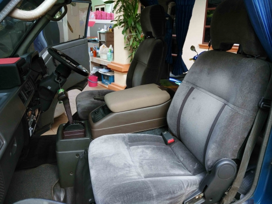 ขายรถตู้ Mitsubishi L300 เครื่อง3S เกียร์ออโต้ ติดแก๊สแล้ว สภาพพร้อมใช้ครับ ขายรถตู้ Mitsubishi L300 เครื่อง3S เกียร์ออโต้ ติดแก๊สแล้ว สภาพพร้อมใช้ครับ