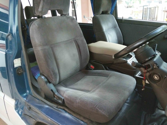 ขายรถตู้ Mitsubishi L300 เครื่อง3S เกียร์ออโต้ ติดแก๊สแล้ว สภาพพร้อมใช้ครับ ขายรถตู้ Mitsubishi L300 เครื่อง3S เกียร์ออโต้ ติดแก๊สแล้ว สภาพพร้อมใช้ครับ