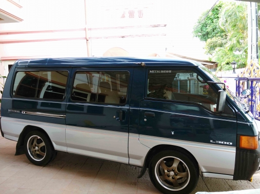 ขายรถตู้ Mitsubishi L300 เครื่อง3S เกียร์ออโต้ ติดแก๊สแล้ว สภาพพร้อมใช้ครับ
