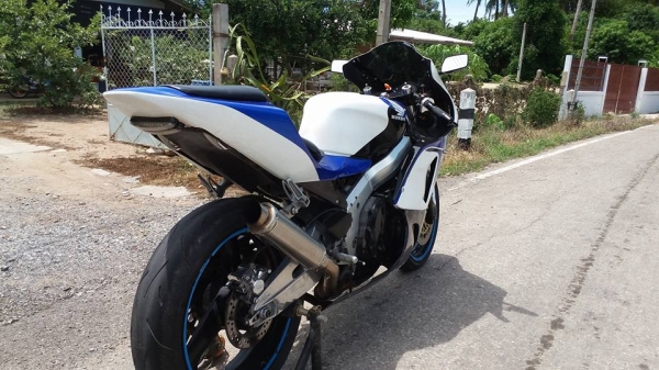 ขาย Honda CBR 400 เอกสาร ทะเบีบน พน้อมโอน รถสวยพร้อมขี่กลับครับ ราคา 79,500 บาท สนใจติดต่อ 0826336557 โป้งครับ รถอยู่ชัยนาทครับ รับเทรินทุกรุ่นครับ.