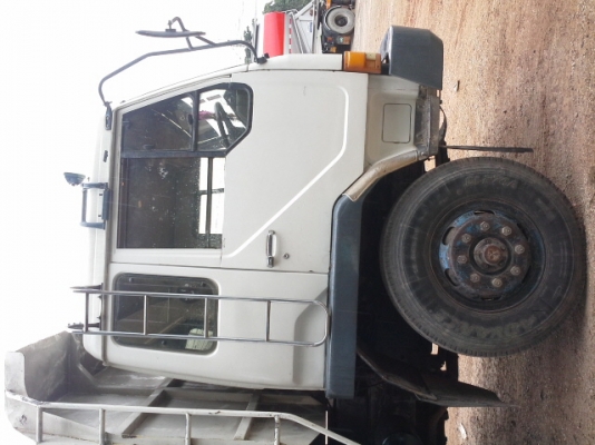 ขายรถ MISUBHISHI 2 เพลา 220 เทอร์โบจัดไฟแนนท์ได้ 500000 บาท  พร้อมใช้งาน ราคา 850000 บาท  โทร 0843376760