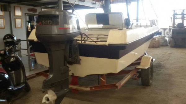 เรือป้อมกลาง ขนาด 21 ฟุต