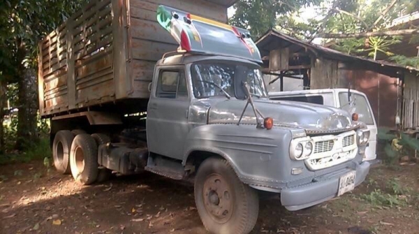 รถ10ล้อ หัวยาว ติดต่อ080-1405528