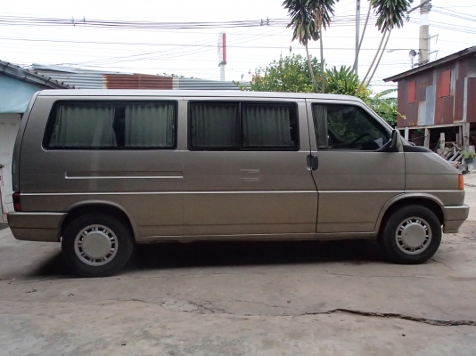 ขาย 160000 รถครอบครัวหรูหราแต่ง VIP เครื่องเดิม2ระบบ 2.5 เบนซิน+LPG ประหยัดมาก ขาย 160000 รถครอบครัวหรูหราแต่ง VIP เครื่องเดิม2ระบบ 2.5 เบนซิน+LPG ประหยัดมาก