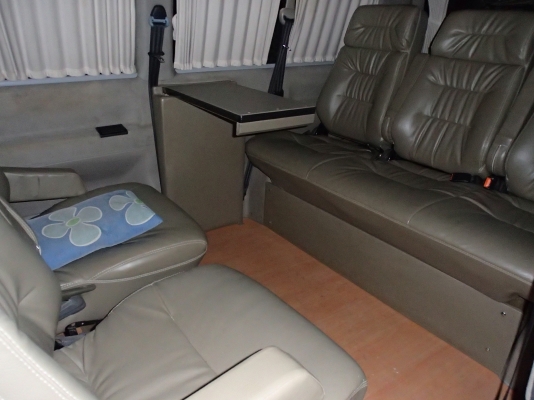 ขาย 160000 รถครอบครัวหรูหราแต่ง VIP เครื่องเดิม2ระบบ 2.5 เบนซิน+LPG ประหยัดมาก ขาย 160000 รถครอบครัวหรูหราแต่ง VIP เครื่องเดิม2ระบบ 2.5 เบนซิน+LPG ประหยัดมาก