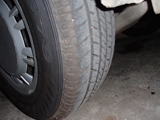 ขาย 160000 รถครอบครัวหรูหราแต่ง VIP เครื่องเดิม2ระบบ 2.5 เบนซิน+LPG ประหยัดมาก ขาย 160000 รถครอบครัวหรูหราแต่ง VIP เครื่องเดิม2ระบบ 2.5 เบนซิน+LPG ประหยัดมาก