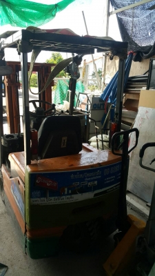 ขายรถฟอร์คลิฟต์ 1.5 ตัน TOYATA 3ล้อไฟฟ้า 60,000 บาท