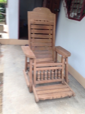 เก้าอี้ฮ้องเต้ไม้สัก