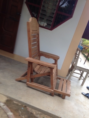 เก้าอี้ฮ้องเต้ไม้สัก