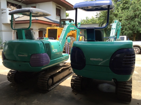 ขายด่วนรถขุดKOMATSU PC35R-8 พร้อมใช้งาน