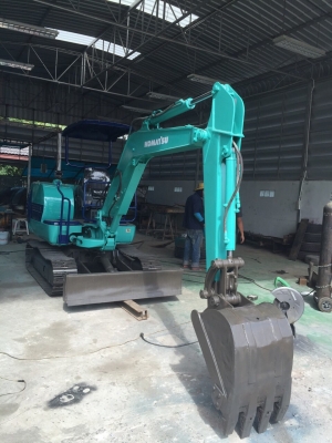 ขายด่วนรถขุดKOMATSU PC35R-8 พร้อมใช้งาน
