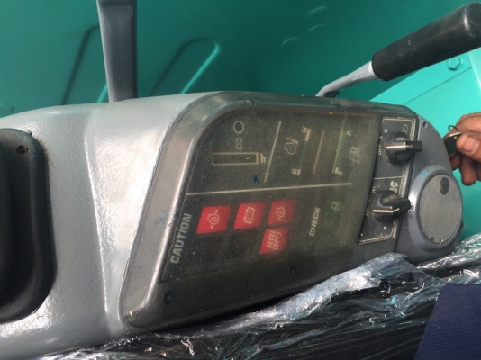 ขายด่วนรถขุดKOMATSU PC35R-8 พร้อมใช้งาน