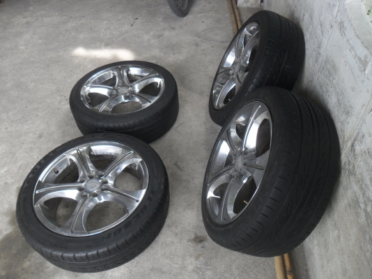 ล้อแม็ก 17นิ้ว5รู114และ 4รู114 พร้อมยาง สวยๆ 4 ล้อ ราคา 7700 บาท ล้อแม็ก 17นิ้ว5รู114และ 4รู114 พร้อมยาง สวยๆ 4 ล้อ ราคา 7700 บาท