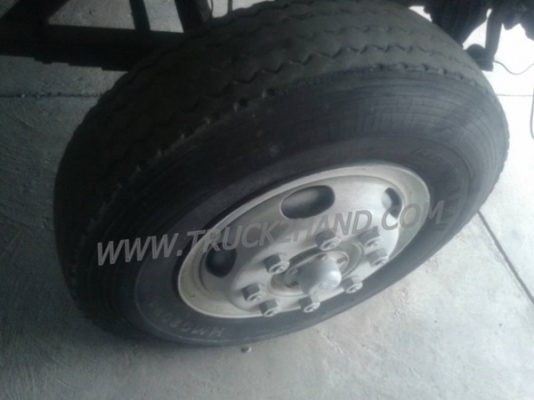 รถบรรทุก 6 ล้อ Mitsubishi