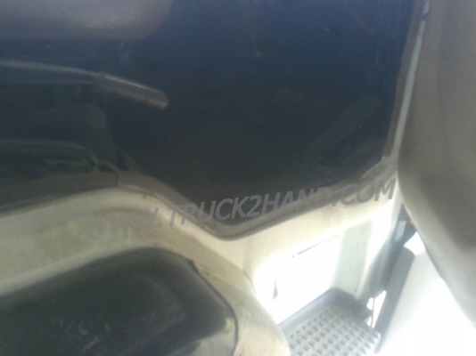 รถบรรทุก 6 ล้อ Mitsubishi