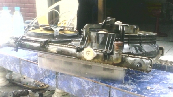 ขายหม้อน้ำไฟเบอร์ พร้อมพัดลม 2ตัวพร้อมใช้งาน