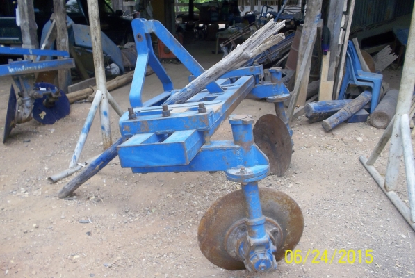 ขายผาน ยกร่องของด่านช้างใต้ ขายผาน ยกร่องของด่านช้างใต้