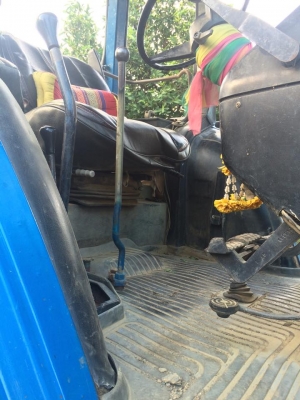 ขาย 8210 6 สูบ เครื่องยนต์ดี คาลาโล่ 10 น็อต สอบถามได้ตลอดค่ะ ขาย 8210 6 สูบ เครื่องยนต์ดี คาลาโล่ 10 น็อต สอบถามได้ตลอดค่ะ