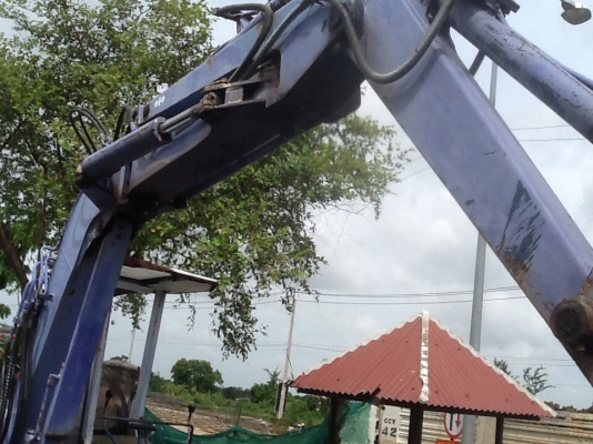 รถแบคโฮKomutsu50uu สภาพดีเพิ่งเข้าจากญี่ปุ่น ราคาไม่แพงครับ