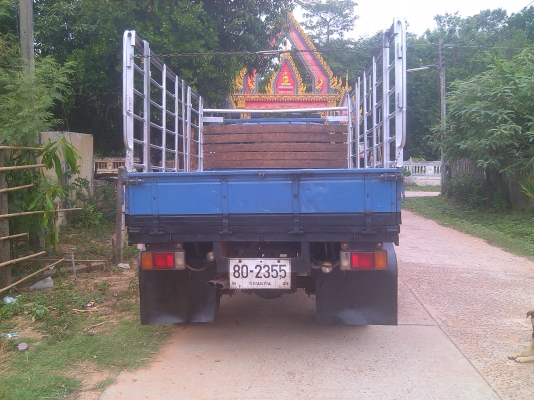 หกล้อเล็กทีแอลเครื่อง4JG 2ทะเบียนเต็มพร้อมโอน