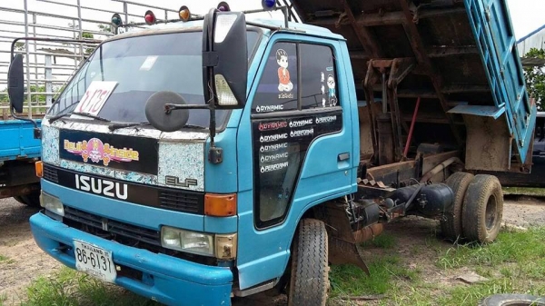 ขายดั้มISUZU NPR115แรง เครื่องดี แคชซีสวย Fหน้า-หลัง สภาพพร้อมใช้งาน เอกสารพร้อมโอน สนใจโทร 090-8588220คุณนะ 093-3258446คุณบิว ID:narong498 หรือเข้าดูสินค้าอื่นๆได้ที่ www.truck.in.th/498 หรือเพจFacebook ณรงค์ ซื้อขายรถมือสอง (เว็บไซต์ส่วนตัว) หรือFaceboo