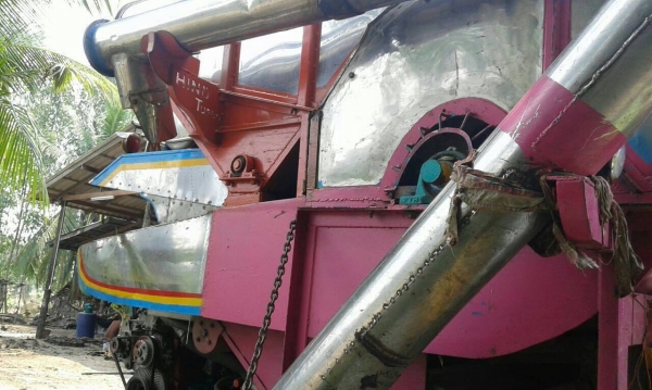 ขายรถเกี่ยวข้าว