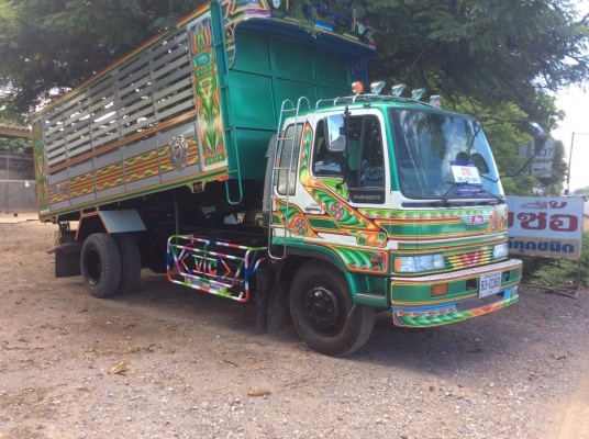 6ล้อ ISUZU ROCKY ดั๊ม เครื่อง 175 แรง เบรคจิ๊ฟฟี่ พวงมาลัยพาว์เวอร์ ช่วงล่างใหญ่ หัวดี เครื่องดี ครัทซีสวย ยาง825 รถสวยพร้อมใช้งาน ขาย 600,000 บาท( ศุภากร 081-4252943)