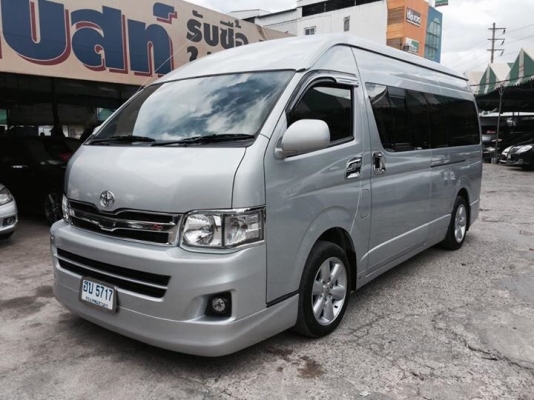 TOYOTA COMMUTER 2.5 ปี 12 เกียMT ดีเซล สีเทาโทร0877758887นางคร้า TOYOTA COMMUTER 2.5 ปี 12 เกียMT ดีเซล สีเทาโทร0877758887นางคร้า