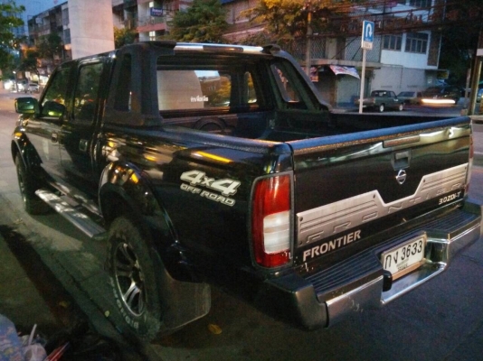 ต้องการขายกะบะนิสสัสันฟรอนเทียร์ 4 ประตู 4 wd ลดราคาหลุดมัดจำ