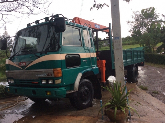 6ล้อHINO ยาว 6 ม.พร้อมเครน 3ตัน (3ปอก2ชัก) เครื่อง 180 แรง พวงมาลัยพาว์เวอร์ ยาง825ขอบ16 (หัวเก๋งสวยมากครับ) รถสวยพร้อมใช้งาน ขาย 570,000 บาท(ศุภากร 081-4252943)