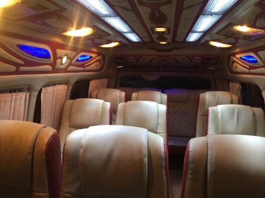 TOYOTA COMMUTER 2.5 ดีเซลปี06เกียMT โทร 0877758887นางจร้า TOYOTA COMMUTER 2.5 ดีเซลปี06เกียMT โทร 0877758887นางจร้า