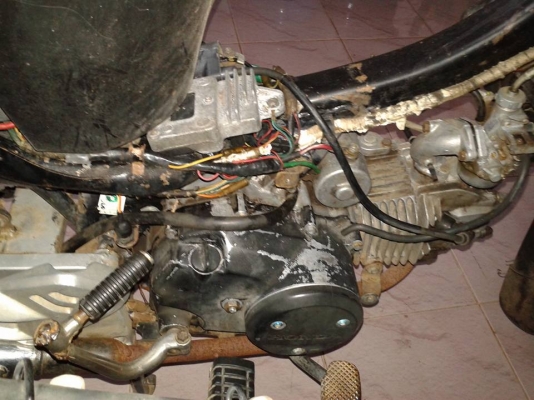 ขายเหมาครับ  เวฟ 100dเวฟ 125 ซูซูกิเบส125 สตาสมือ 35500